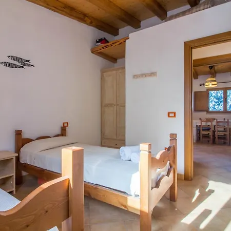 빌라 Guesthost - Lovely With Sea View Terrace Cala Bitta