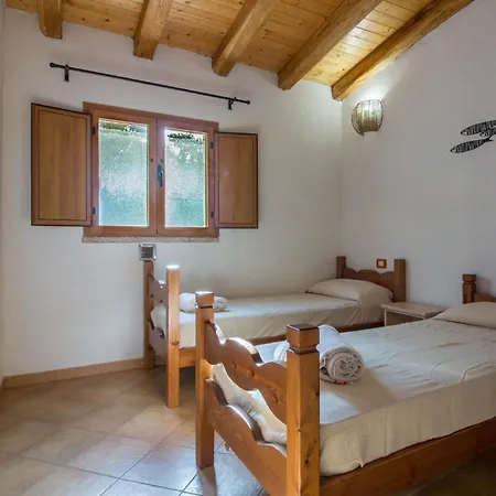 빌라 Guesthost - Lovely With Sea View Terrace Cala Bitta