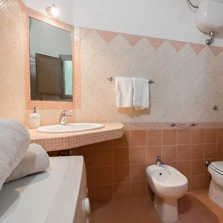 Guesthost - Lovely With Sea View Terrace 빌라 Cala Bitta