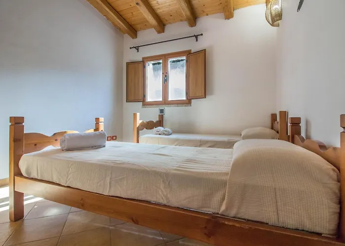 Guesthost - Lovely With Sea View Terrace * Cala Bitta
